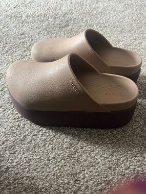 CROCS Platform Clog Mule in Light Brown and Dark Brown